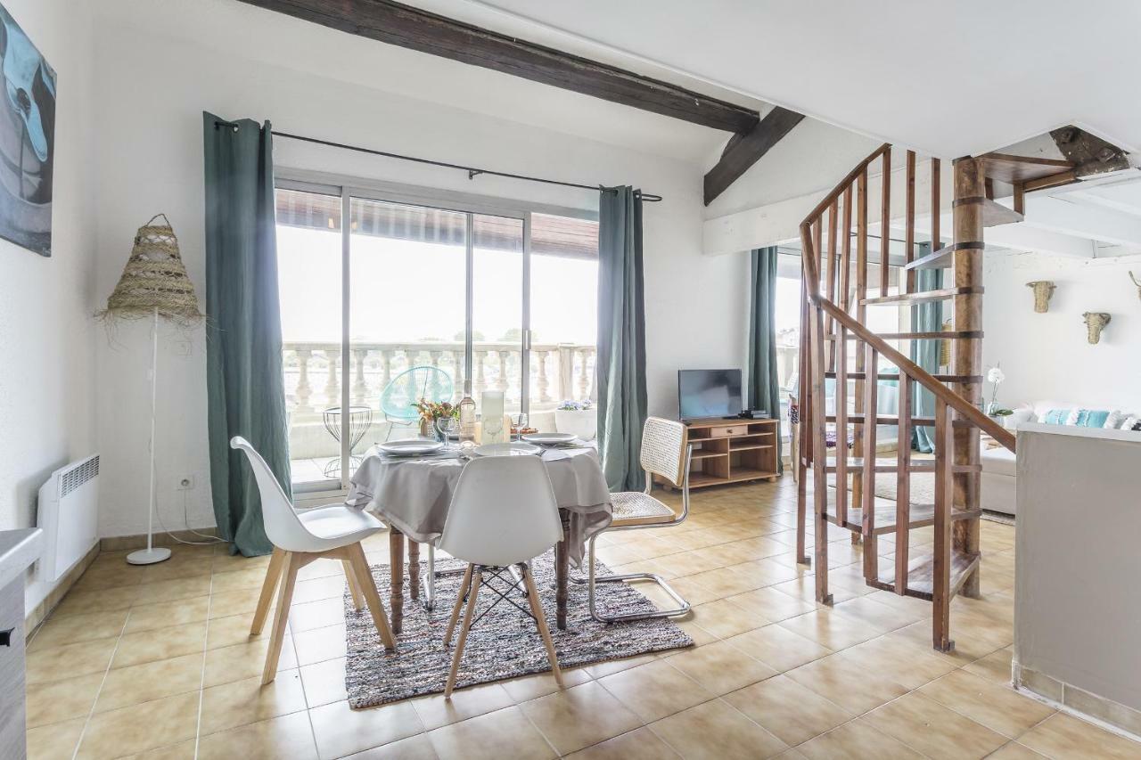 T3 Avec Terrasse Avec Vue Exceptionnelle Sur Les Quais De Sete Apartment Luaran gambar